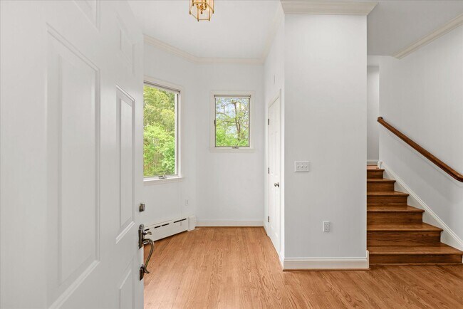 Foto del edificio - 6013 Selvyn Rd