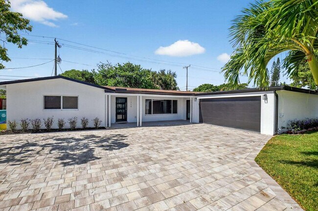 Foto del edificio - 714 SW 25th Ave