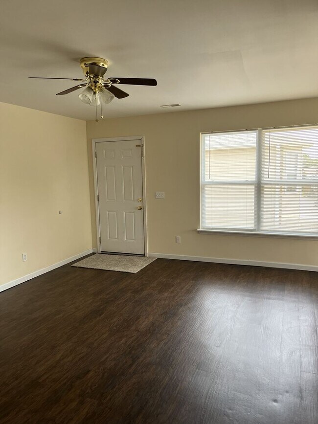 Foto del edificio - 727 W 5th St