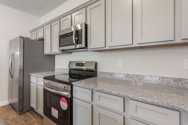 Building Photo - 3BR Townhome, Brand New - Simpsonville