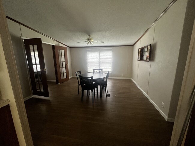 Foto del edificio - 282 Ferguson Ridge Rd