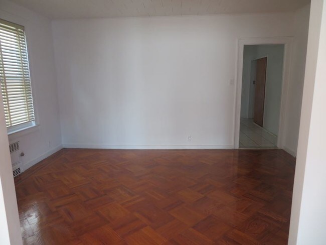 Foto del edificio - 4011 Avenue K