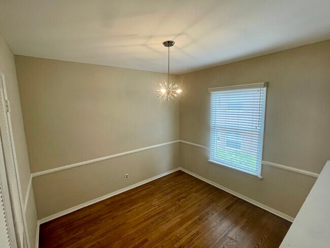 Dining room - 7113 Kittyhawk Ave