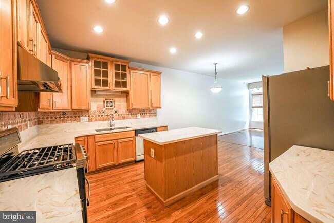 Building Photo - 7683 Henry Knox Dr