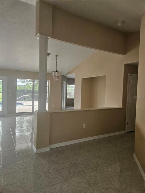 Foto del edificio - 26376 Villa Maria Dr