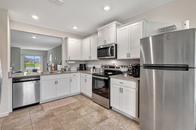 Building Photo - 10771 SW Cremona Way