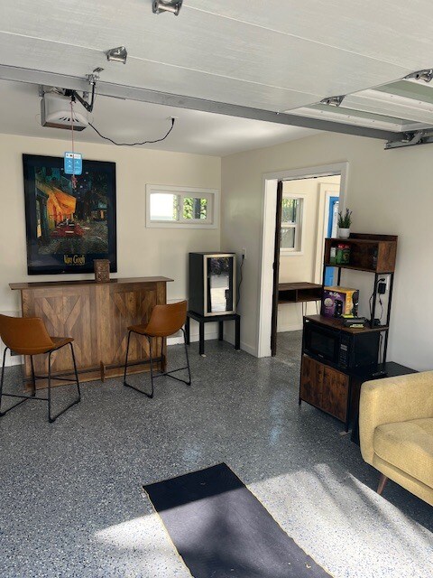 Foto del edificio - 3031 Wellington Rd