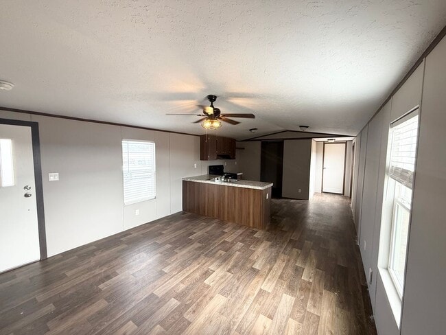 Building Photo - 3104 N Cardinal Rd