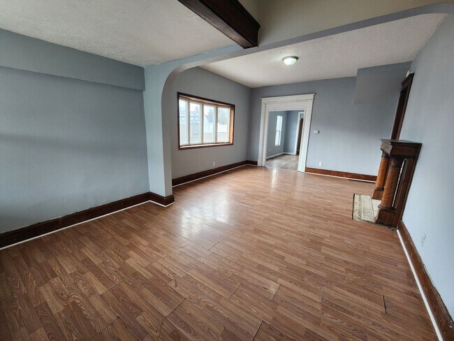Building Photo - 3 br, 2 bath House - 104 N 21 St.