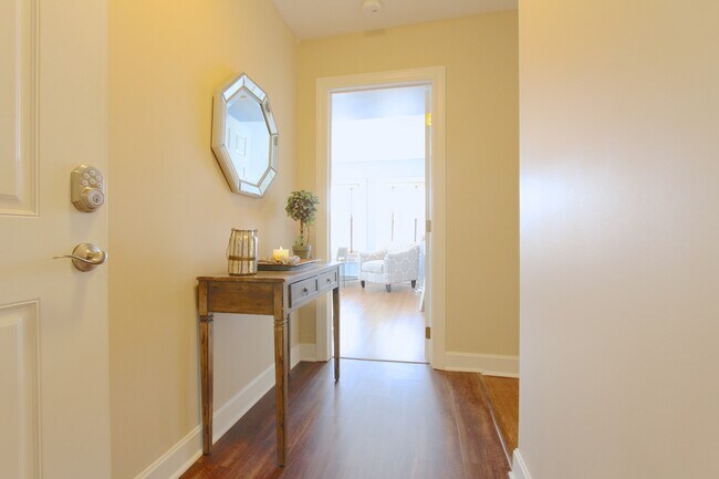 Entryway with keyless locks - 4555 Main St