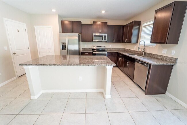 Building Photo - 1863 Moon Cactus Ct