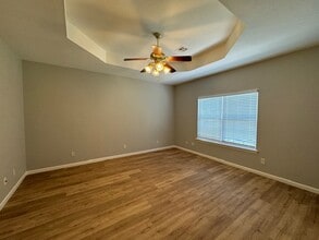 Building Photo - 1109 N Wren Dr