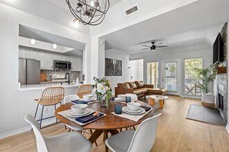 Building Photo - 3105 San Jacinto St