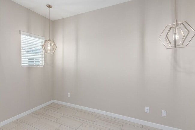 Building Photo - 2134 W Harmont Dr