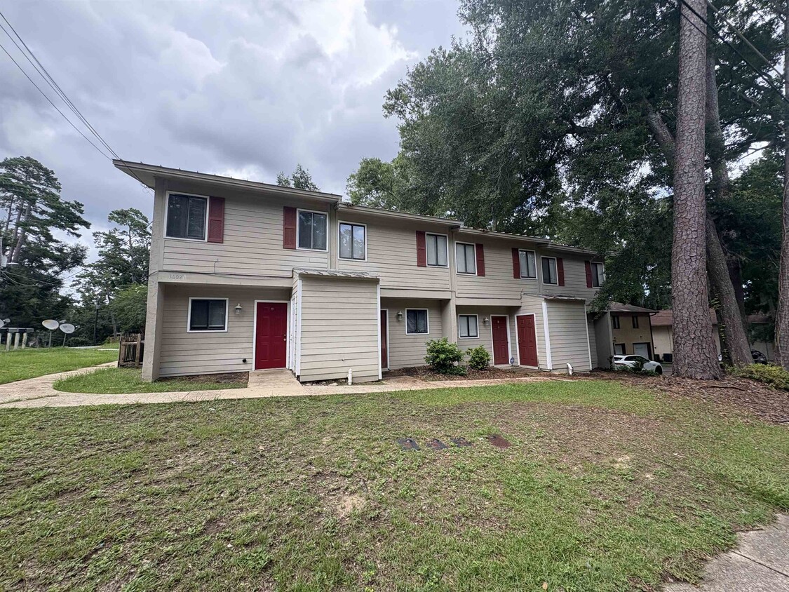 Primary Photo - 1007 Sutor Rd