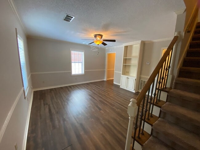 Building Photo - 2BD / 2.5BA FOR RENT