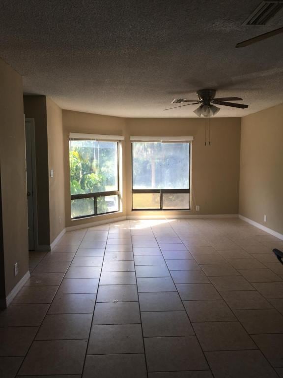 Building Photo - 2715 Lemontree