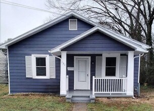 Building Photo - 136 W Westover Ave