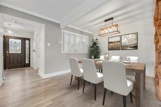 Building Photo - 2502 Tierra Dr