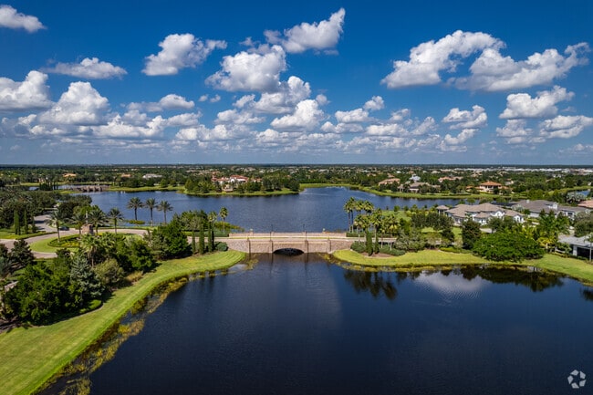 Enjoy stunning waterfront views in Lakewood Ranch.