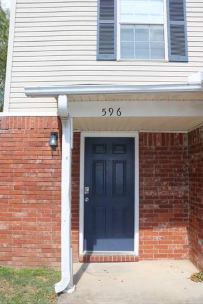 Photo - 596 W Moan Pl (Fayetteville, AR) Townhome
