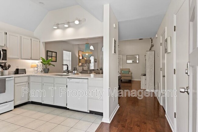 Building Photo - 522 Oemler Loop