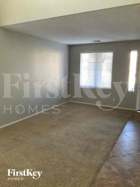 Foto del edificio - 18021 W Sunnyslope Ln