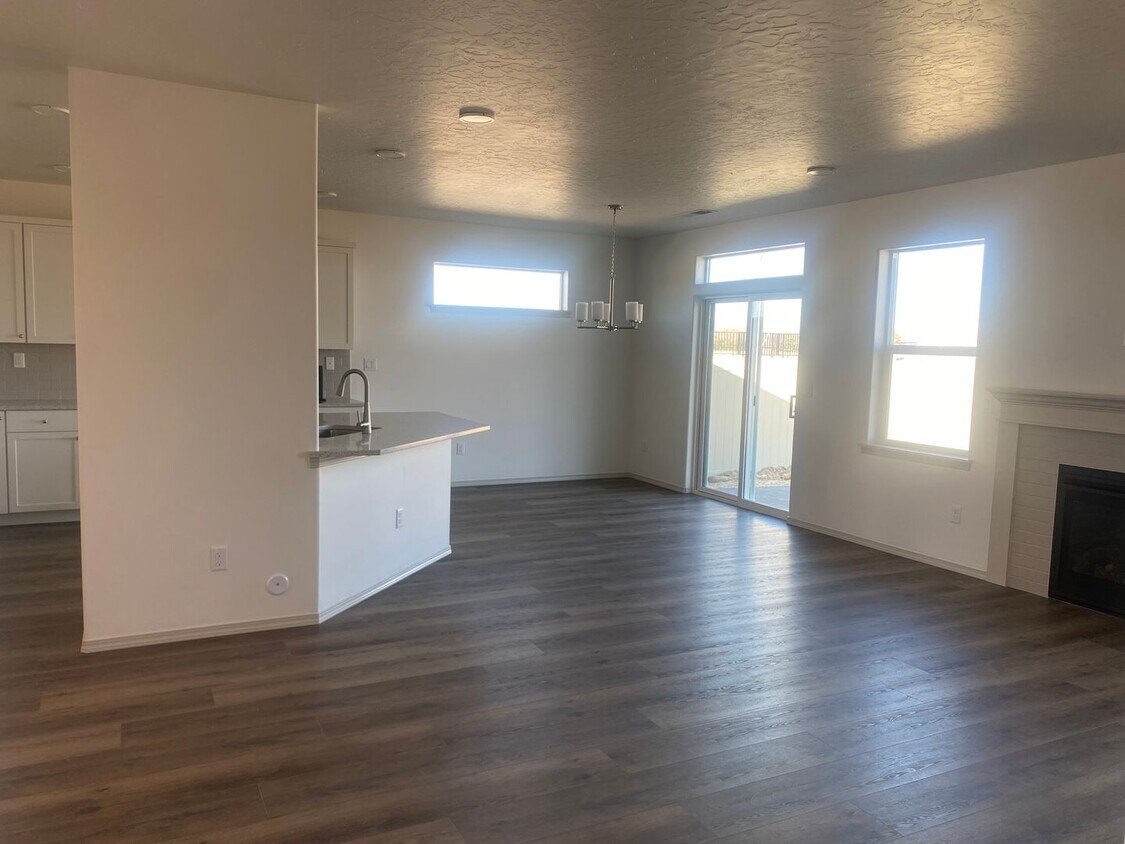 Building Photo - Brand new build