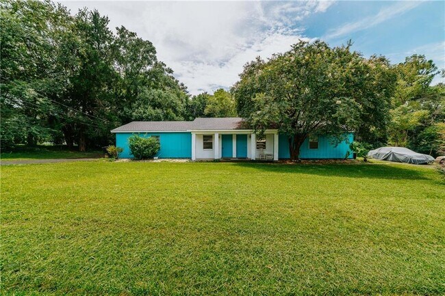 Building Photo - 8875 Maple St