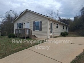 Building Photo - 3017 3rd Pl E