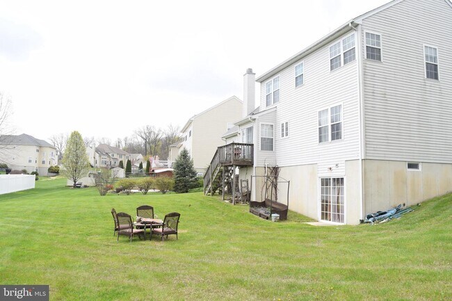 Building Photo - 118 Durham Dr