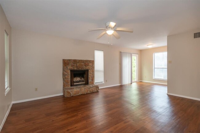 Building Photo - 6723 Lancret Hill Dr