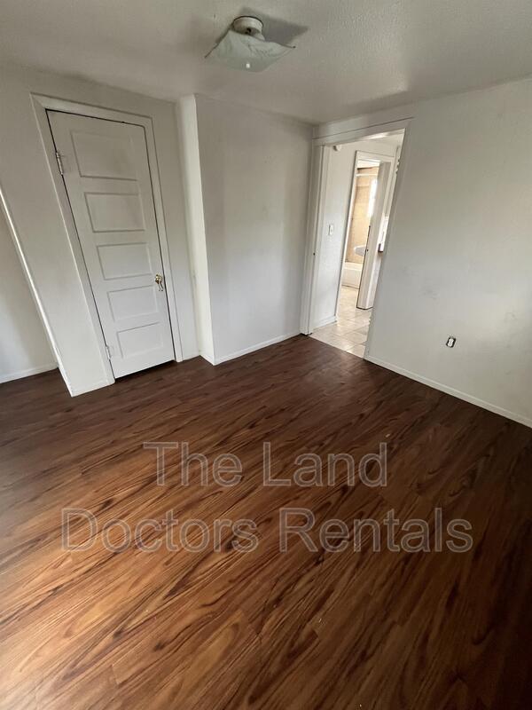 Building Photo - 531 9thApt