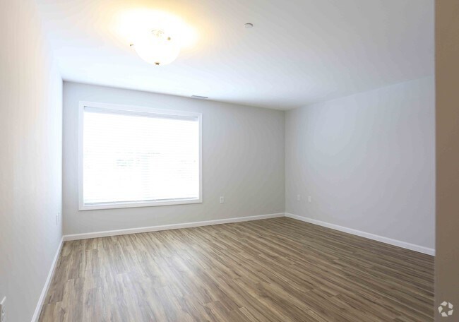 SALA DE ESTAR, ESTUDIO - Bridge Street Commons