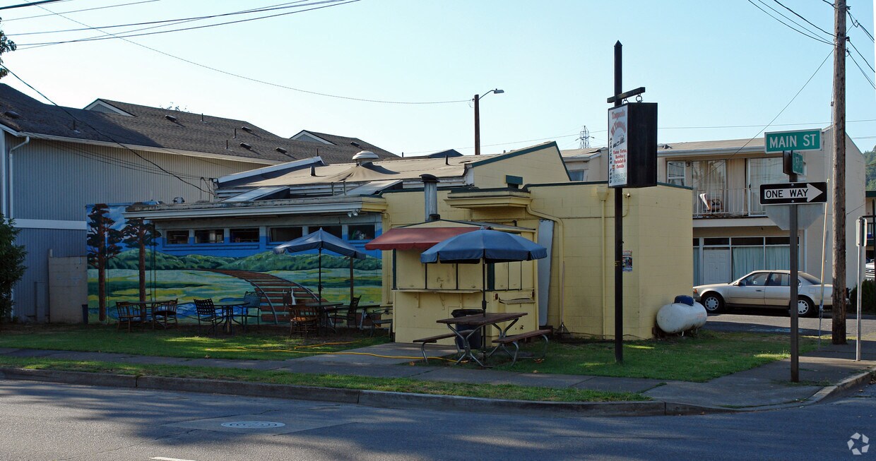 1505 Main St, Springfield, OR 97477 Apartments in Springfield, OR