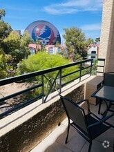 Building Photo - 230 E Flamingo Rd