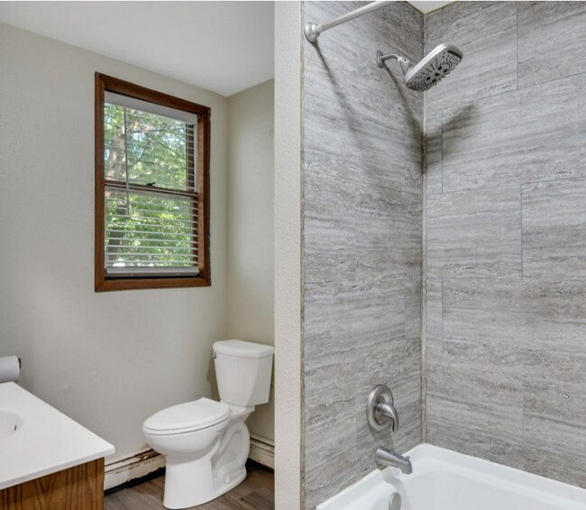 Foto del edificio - 1128 6th St S