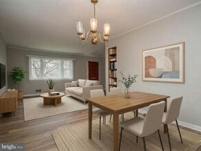 Building Photo - 4426 Hallet St