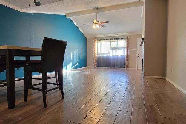 Foto del edificio - 6604 Montauk Dr