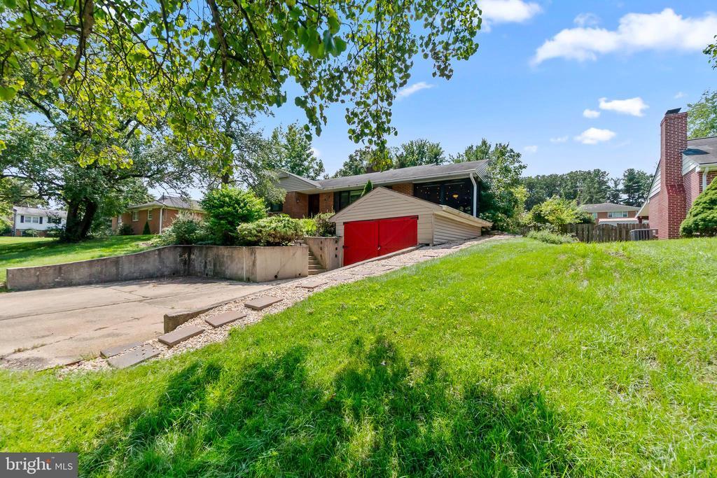 Foto principal - 2003 Forest Dale Dr