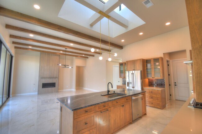 Foto del edificio - Brand New 3bd/2ba Available