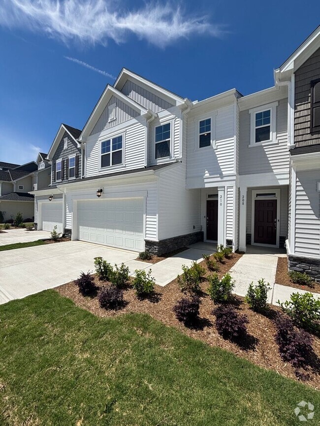 Building Photo - 210 Shingle Oak Rd