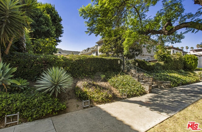 Foto del edificio - 1147 Westmoreland Ave