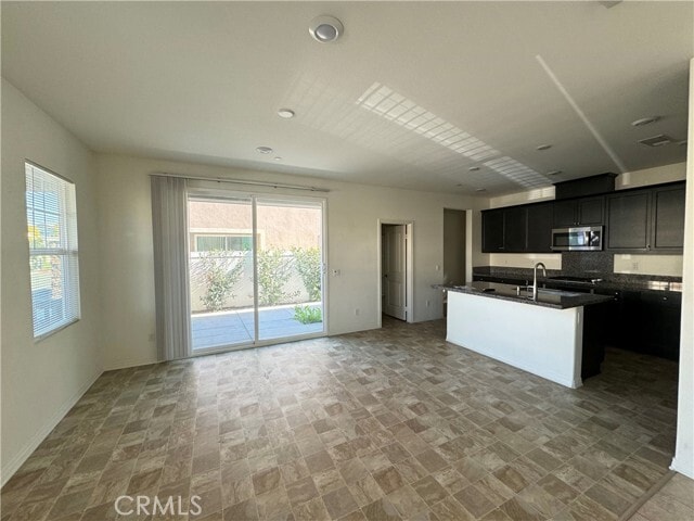 Building Photo - 7555 Shorthorn St