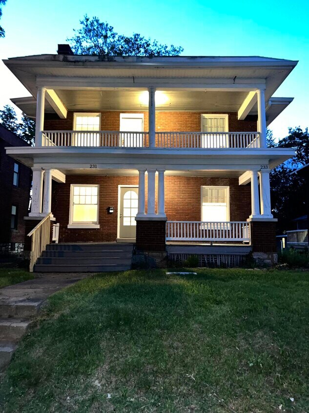 Primary Photo - 233 Stone Ave