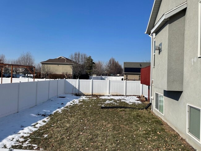 Backyard - 706 S 600 E