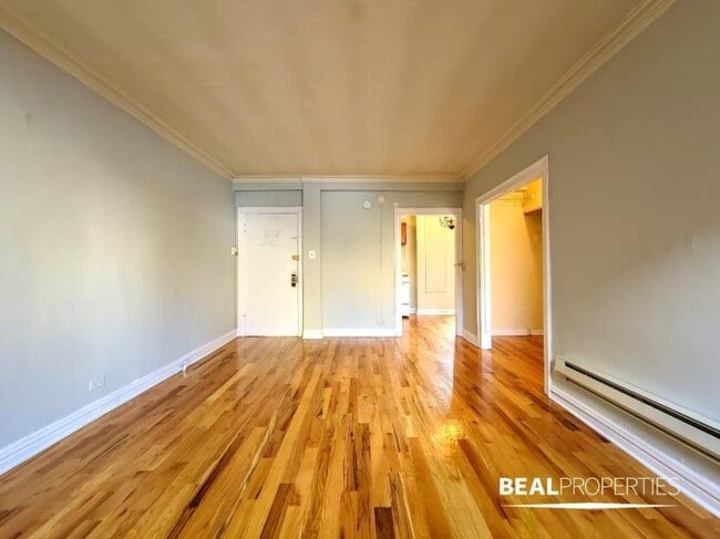 Building Photo - 0 bedroom in CHICAGO IL 60610