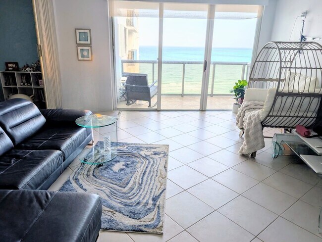 Foto del edificio - 6039 Collins Ave