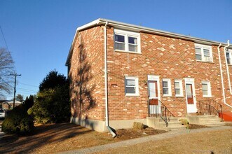 Building Photo - 43 Hiltbrand Rd