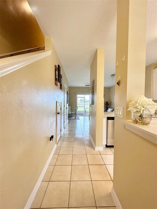 Building Photo - 836 Chelsea Dr